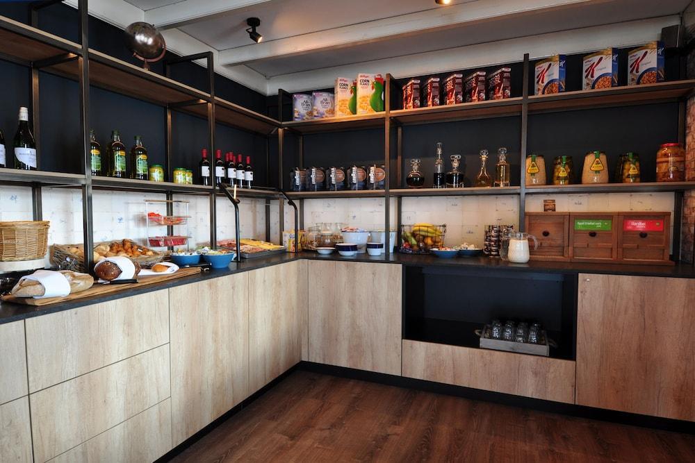 阿姆斯特丹机场赫尔伯格酒店 巴特霍芬多普 外观 照片